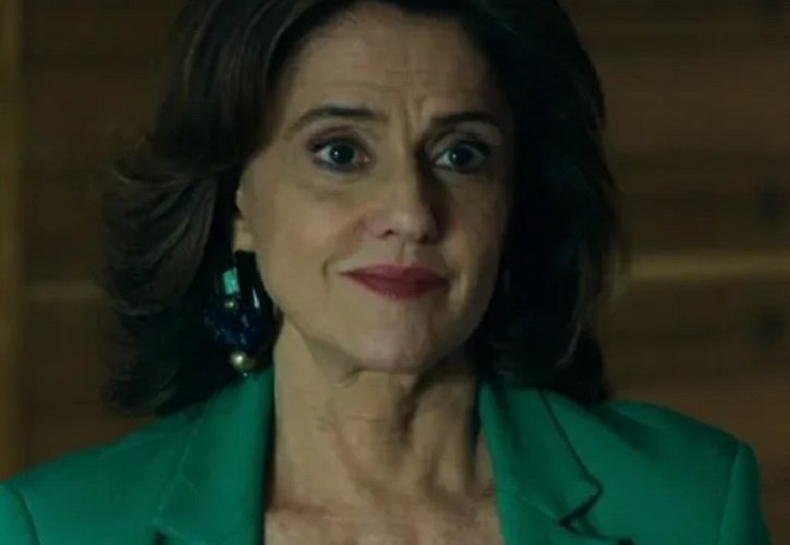 A interpretaÃ§Ã£o cativante de Marieta nessa comÃ©dia familiar a tornou um Ã­cone da televisÃ£o brasileira. Ela continuou a brilhar em novelas, incluindo "Verdades Secretas" (2015) e "O Outro Lado do ParaÃ­so" (2017), ambas de Walcyr Carrasco.