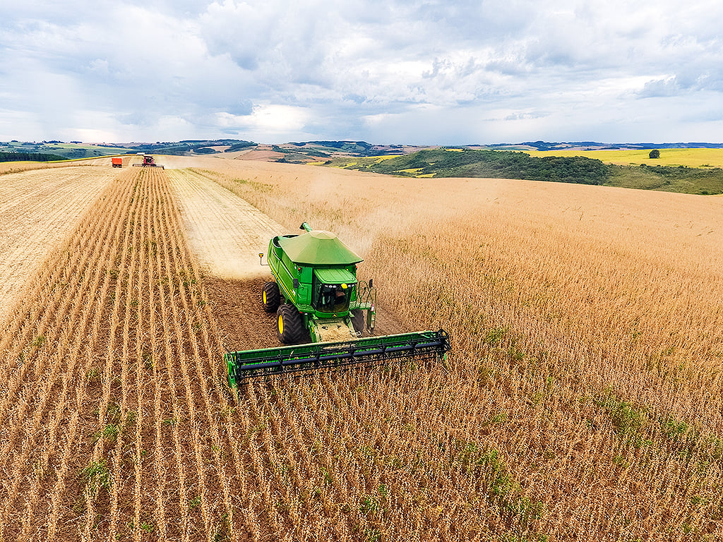 Quando se compara o primeiro trimestre de 2025, em relação ao último trimestre de 2024, a agropecuária cresceu 12,2% e isso impulsionou o avanço de 1,4% Produto Interno Bruto (PIB) no período.