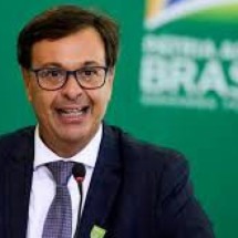 PF prende ex-ministro de Bolsonaro Gilson Machado