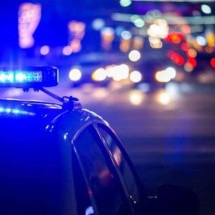 Cantor ajuda homem a chamar ex ao palco e descobre depois que ela foi morta - Freepik