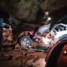 Homens morrem em acidente entre dois carros em rodovia de MG - Facebook/Reprodução