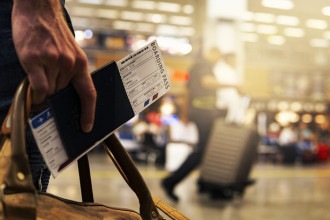 Empresa faz promoção que oferece até um ano de agens grátis e R$ 10 mil