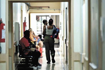 Sob pressão - MG, bh e outras 27 cidades no estado estão em emergência -  (crédito: Leandro Couri/EM/D. Press - 1º/4/25)