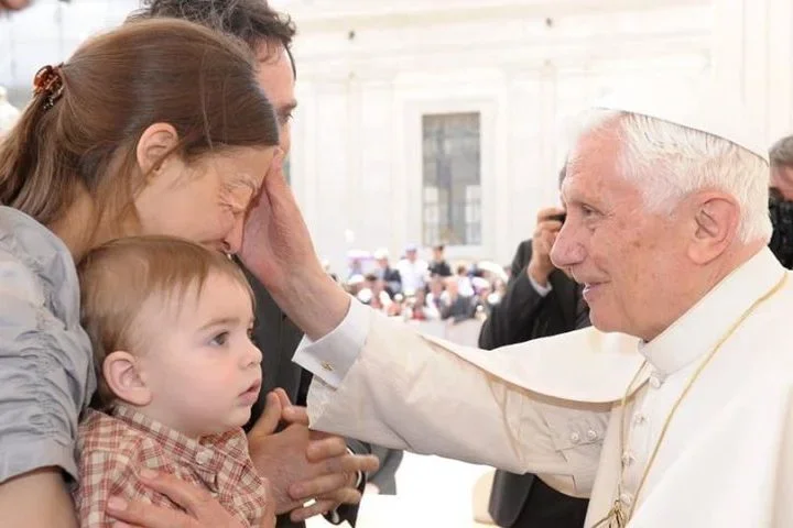Sua história inspirou milhares de pessoas ao redor do mundo e, em 2018, ela foi declarada Serva de Deus pela Igreja Católica, o primeiro passo no processo de beatificação.-reprodução/facebook