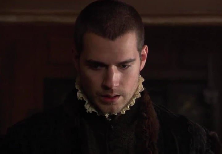 Uma das produções apontadas como uma boa vitrine para Cavill foi a série "The Tudors" (2007-2010), na qual ele viveu Charles Brandon, um dos personagens principais.
