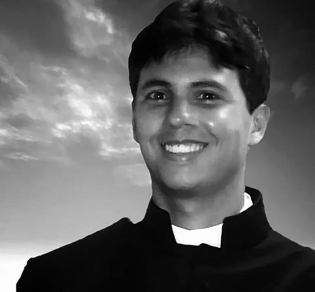 Segundo relatos, aos 29 anos ele sentiu um "chamado" para o sacerdócio e ingressou no seminário arquidiocesano do Rio de Janeiro. Com isso, Guido pretendia se tornar padre e dedicar sua vida a servir a Deus e ao próximo.-Divulgação/Arquidiocese de Brasília