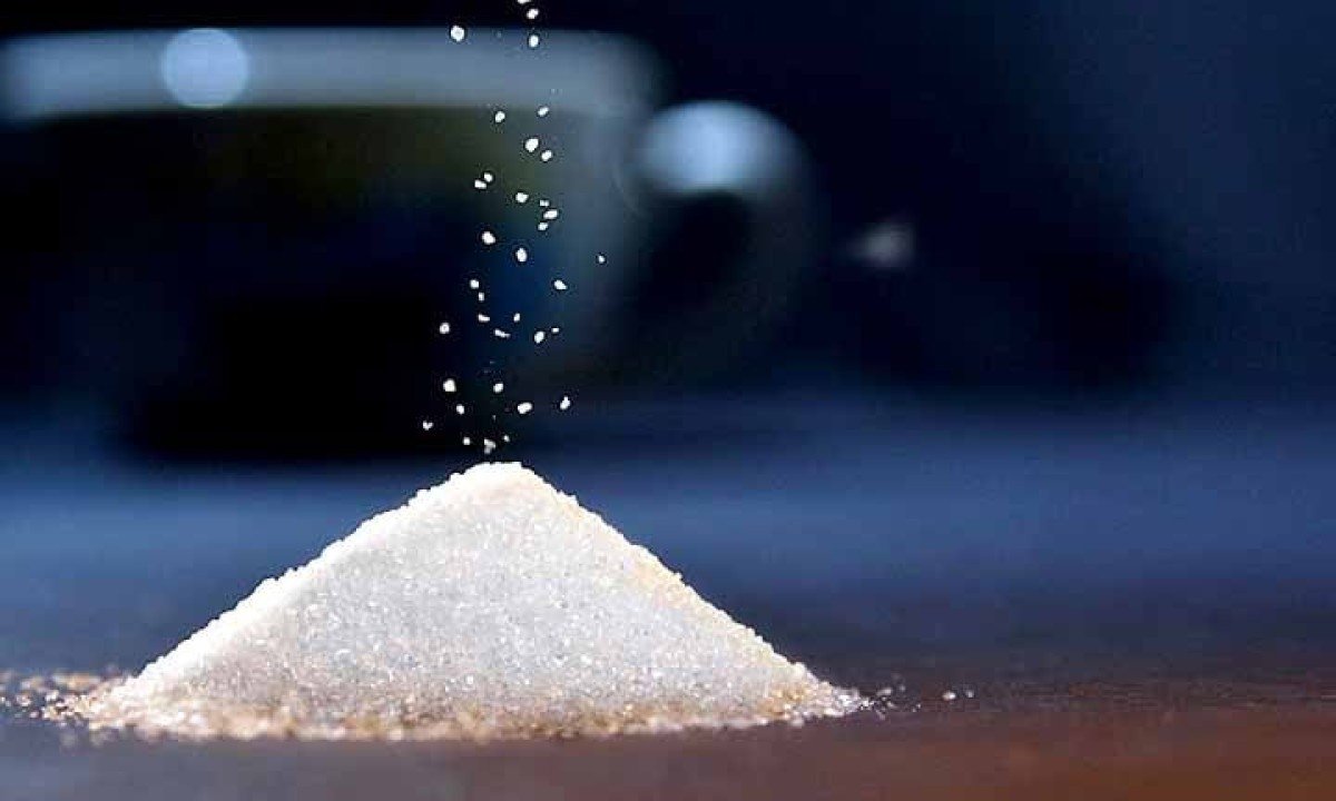 O a&ccedil;&uacute;car que vem da cana &eacute; utilizado na ind&uacute;stria aliment&iacute;cia de incont&aacute;veis maneiras. Afinal, grande parte dos produtos que consumimos tem esse alimento na composi&ccedil;&atilde;o em virtude de sua versatilidade.