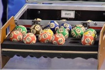 Ganhadores de fortuna em loteria viram vítimas de gananciosos