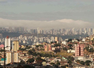 Frente fria avança sobre Minas Gerais nesta semana e faz capital registrar os três dias mais frios do ano -  (crédito: Edésio Ferreira/EM/D.A Press)