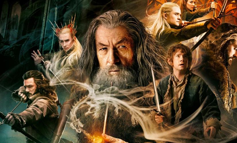 A sequência da trilogia é  "O Hobbit: A Desolação de Smaug", lançada em 2013. Bilbo Bolseiro segue em direção à Montanha Solitária, onde deverá ajudar seus companheiros  a retomar a Pedra de Arken.