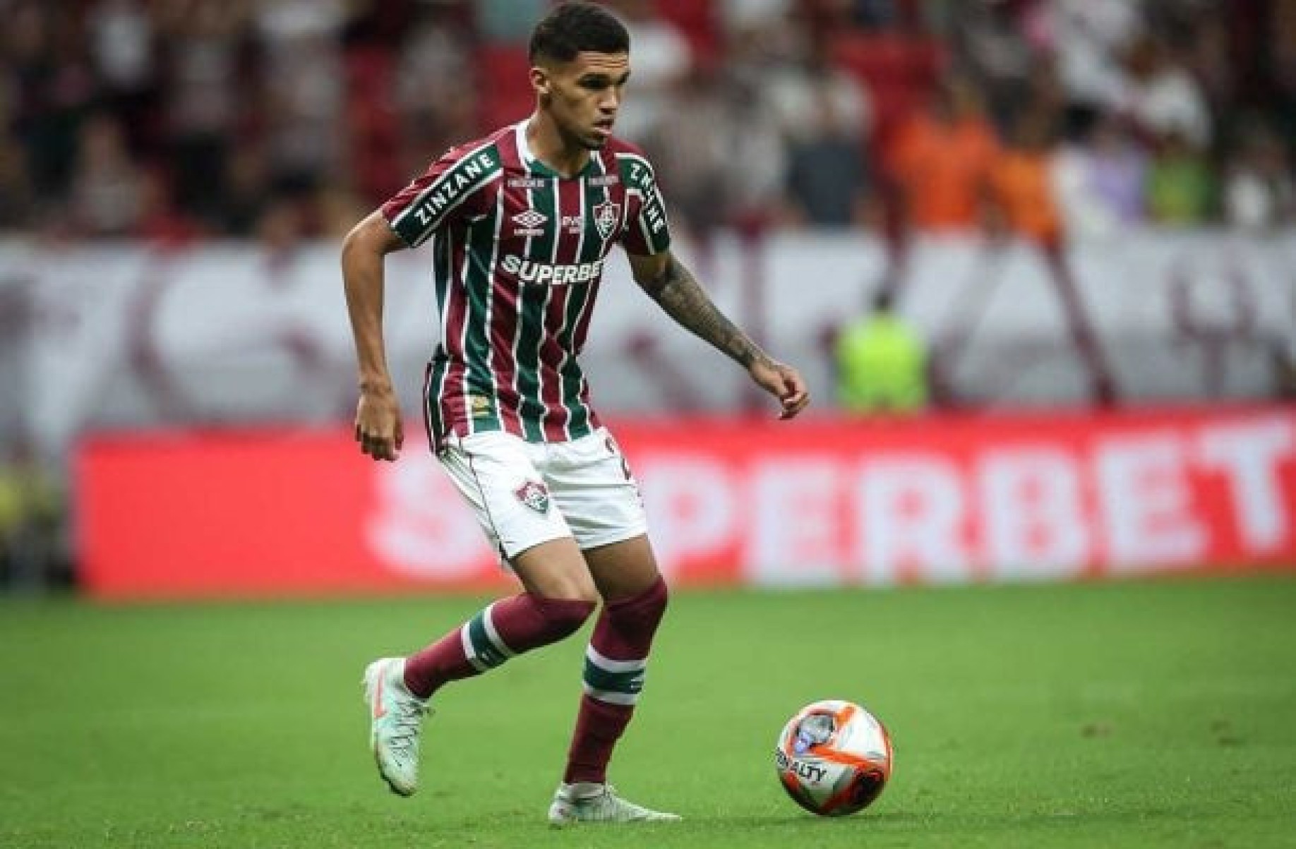 Riquelme cita ansiedade para estreia do Fluminense: ‘Realização de um sonho’ Riquelme cita ansiedade para estreia do Fluminense: ‘Realização de um sonho’