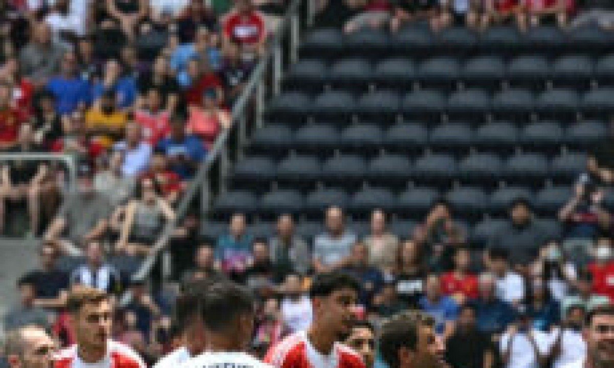 Goleados pelo Bayern no Mundial, jogadores do Auckland City têm outras profissões -  (crédito: No Ataque Internacional)