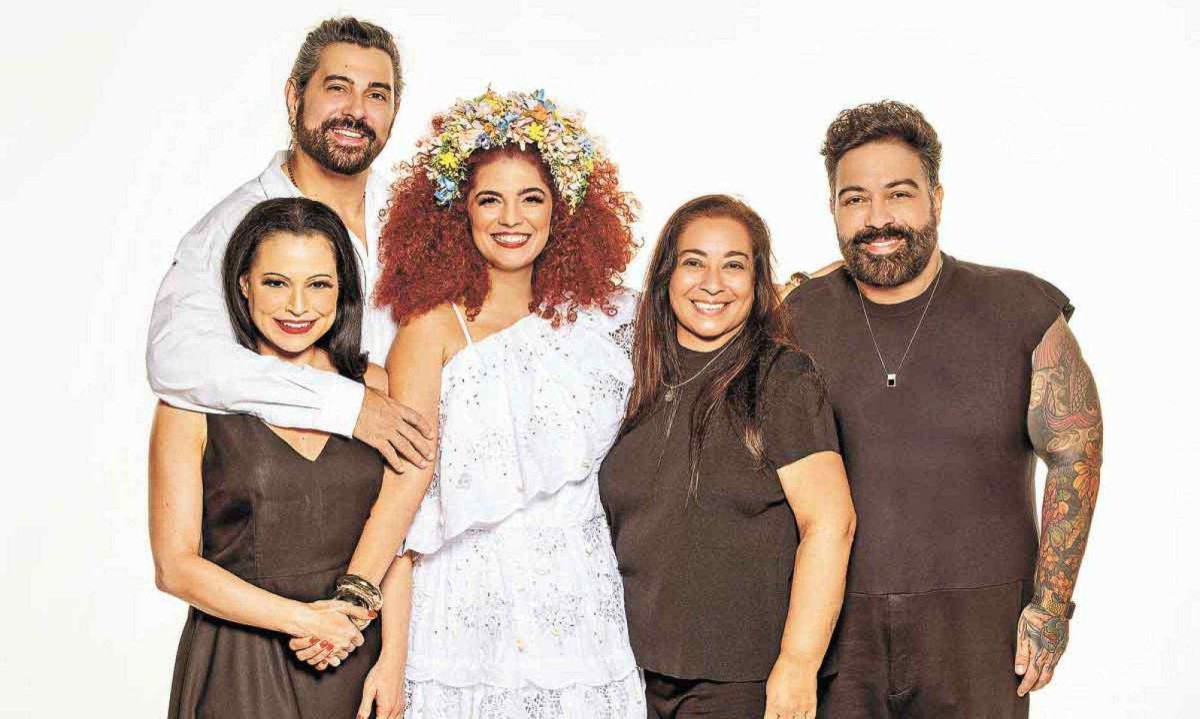 Jorge Farjalla, Carol Costa, Emanuelle Araújo e 
os produtores Daniella Griesi e Marco Griesi, 
da equipe de 
