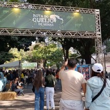 Domingo movimentado na Savassi com evento em homenagem ao queijo de Minas - Alexandre Guzanshe/EM/DA Press