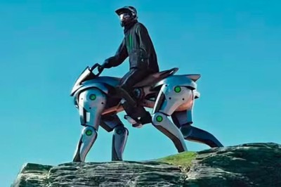 A Kawasaki, empresa japonesa conhecida por produzir motos, apresentou uma ideia diferente e futurista: um robÃŽ com formato de cavalo. -  (crédito: DivulgaÃ§Ã£o/Kawasaki)