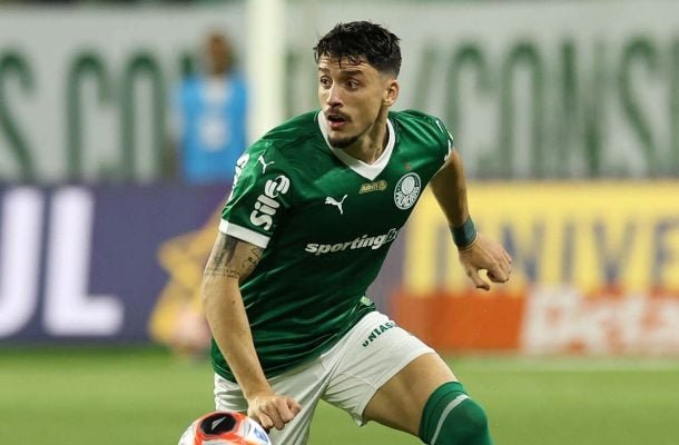 PIQUEREZ â?? Atuando como ala, foi bastante ativo nos passes, mas encontrou dificuldades para infiltrar e preferiu atuar mais por dentro, como um armador. Nota: 6,5 Foto: Cesar Greco/Palmeiras