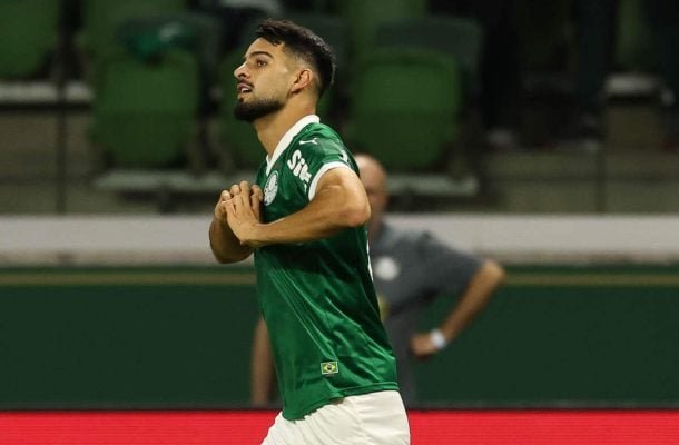 FLACO LÓPEZ – Substituiu Vitor Roque aos 31 minutos do segundo tempo e manteve a pegada do titular, segurando os zagueiros e ainda levou perigo no jogo aéreo. Entrou bem Nota: 6,0 Foto: Cesar Greco/Palmeiras