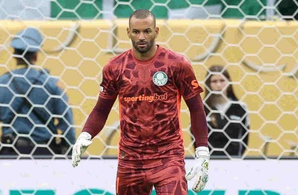 WEVERTON â?? AtuaÃ§Ã£o muito boa, com pelo menos quatro defesas importantes no primeiro tempo e outras duas na etapa final. Foi um dos melhores em campo. Nota: 8,0 Foto: Cesar Greco/Palmeiras