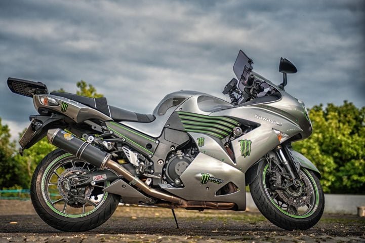 Com uma reputação sólida em engenharia e qualidade, até hoje a Kawasaki se mantém como uma das líderes em seus segmentos.
