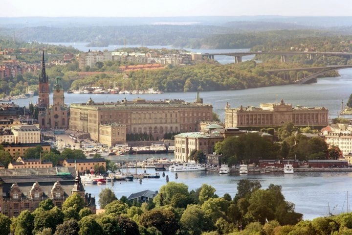 Nesta área, é possível encontrar o Palácio Real de Estocolmo, uma das maiores residências reais do mundo ainda em uso.-Tamás por Pixabay

