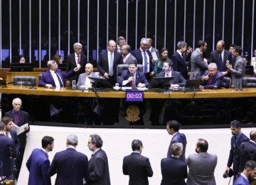 Sessão vai reunir deputados e senadores para apreciar uma série de vetos do presidente Lula -  (crédito: Vinicius Loures/Câmara dos Deputados)