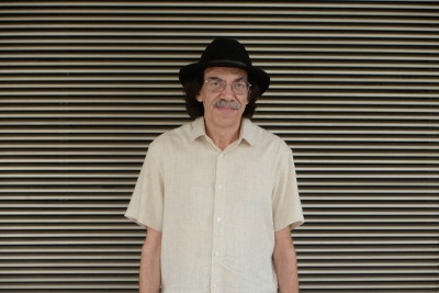 João Batista Melo, de 64 anos, é romancista, contista, compositor e diretor de cinema -  (crédito: Túlio Santos/EM/D.A Press)
