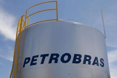 Na abertura do mercado desta sexta, o litro do diesel nas refinarias da estatal custava R$ 2,34 abaixo da paridade de importa&ccedil;&atilde;o calculada pela Abicom -  (crédito: Geraldo Falc&Atilde;&pound;o/ Ag&Atilde;&ordf;ncia Petrobras )