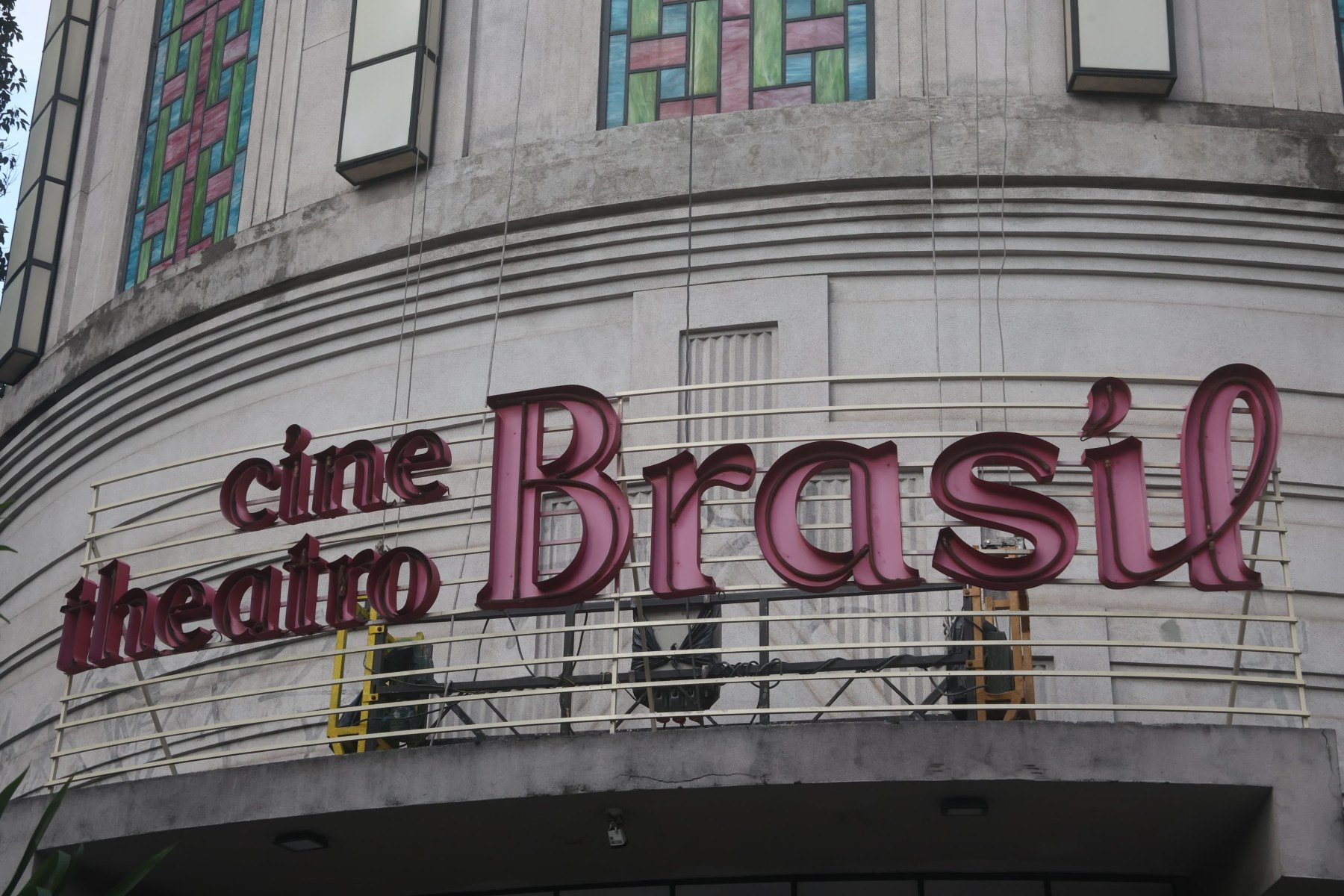 Quando foi inaugurado em 1932, o Cine Brasil, localizado no quarteirão Pataxó, em estilo art déco, era o edifício mais alto da cidade Quando foi inaugurado em 1932, o Cine Brasil, localizado no quarteirão Pataxó, em estilo art déco, era o edifício mais alto da cidade