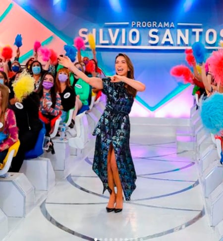 Trabalhando em casa, Silvio mantinha o controle dos negócios com funcionários de confiança tocando o barco. Após uma série de reprises, o Programa Silvio Santos (principal atração do SBT), voltou a ser gravado, com Patricia Abravanel no comando. Ela viria a assumir definitivamente o programa após a morte do pai.