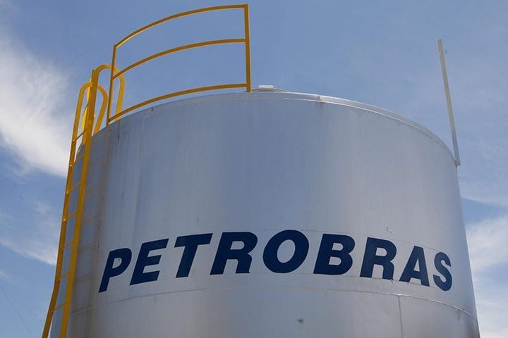 A pesquisa analisava o fluxo geotÃ©rmico na regiÃ£o de poÃ§os de petrÃ³leo perfurados pela Petrobras nos anos 1970.