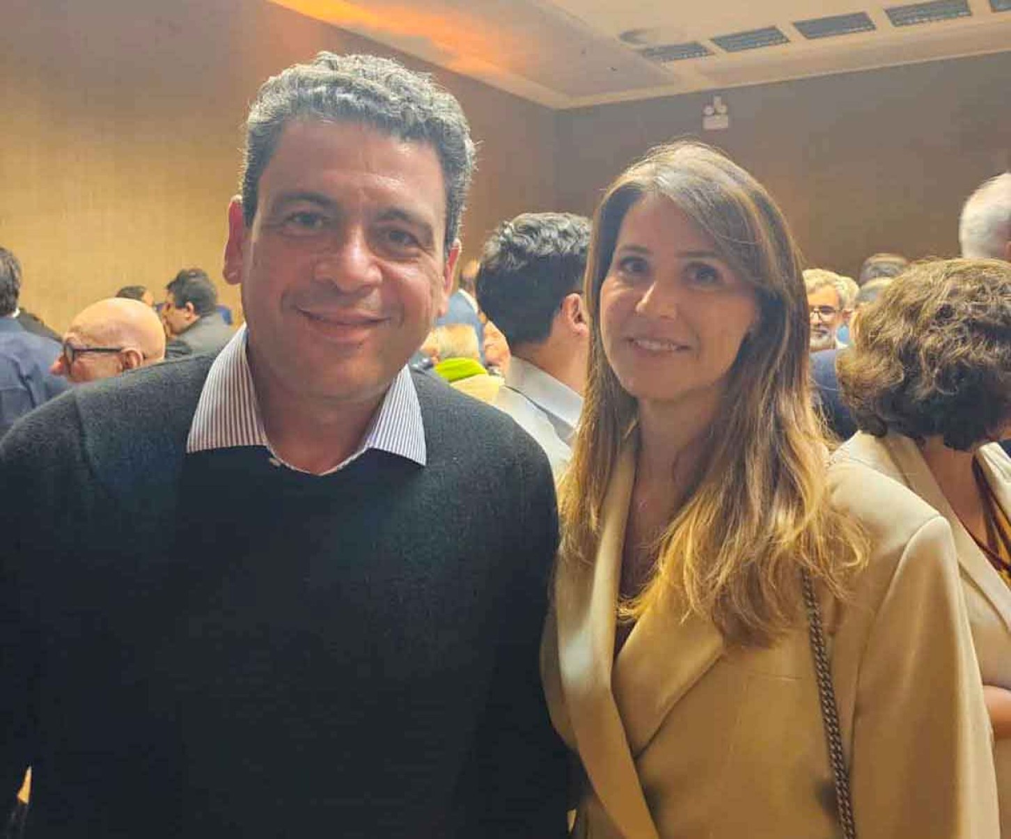 Rodrigo Badaró, conselheiro do CNJ, e sua esposa Luciana nos 100 anos dos Diários Associados