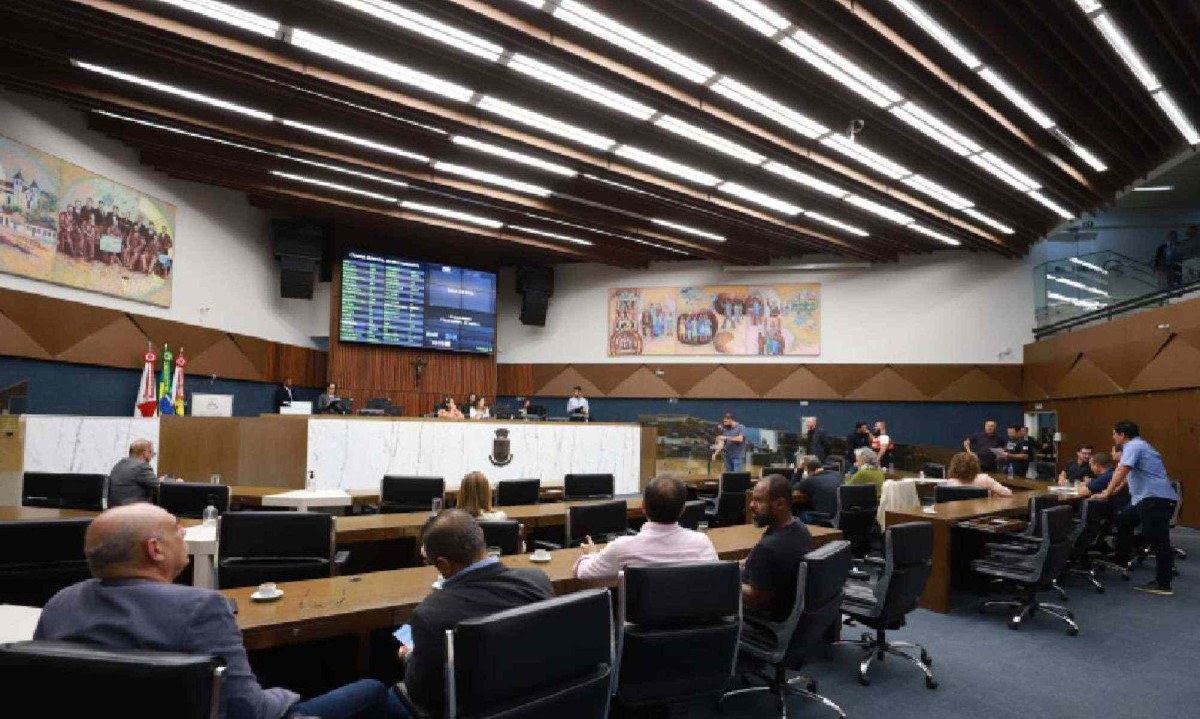 Cidadãos que desejam acompanhar a tramitação do projeto ou apresentar demandas diretamente aos vereadores podem acessar o portal da Casa - (crédito: Divulgação Câmara Municipal de Belo Horizonte) Cidadãos que desejam acompanhar a tramitação do projeto ou apresentar demandas diretamente aos vereadores podem acessar o portal da Casa - (crédito: Divulgação Câmara Municipal de Belo Horizonte)