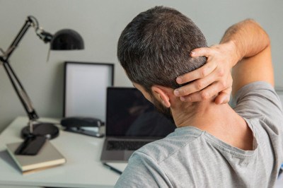 O tempo de uso de telas é o principal fator causal dos sintomas e deve ser sempre controlado -  (crédito: FreePik)