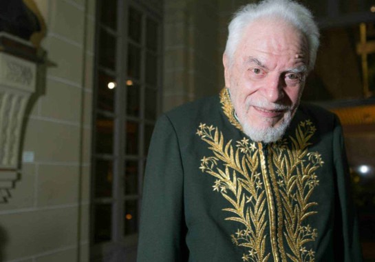 Morre Cícero Sandroni, jornalista e membro da Academia Brasileira de Letras