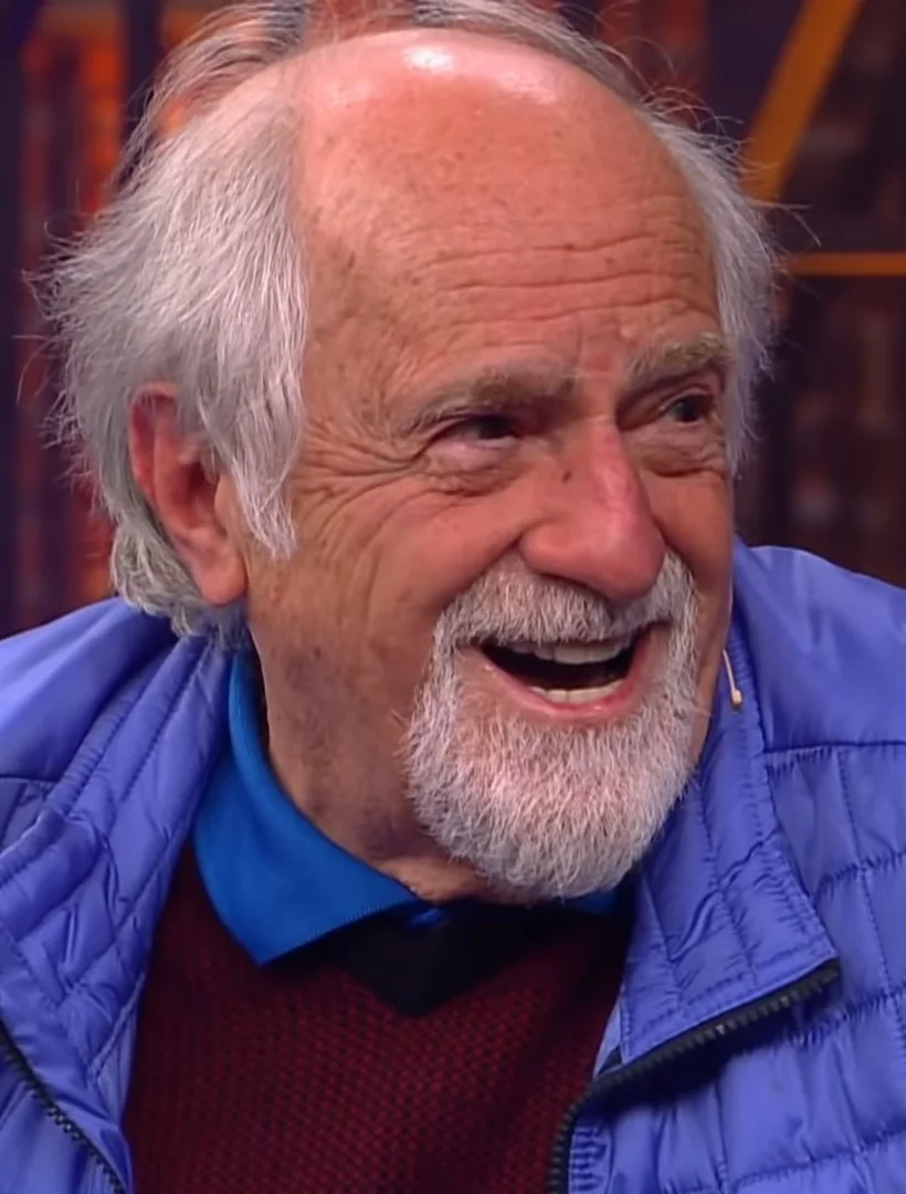 Ary Fontoura - O ator paranaense, nascido em 27/1/1933, é um dos mais prestigiados do Brasil, figura recorrente em novelas, além de diretor de teatro, poeta e escritor. Tem vários prêmios e recebeu um Troféu Mário Lago pelo conjunto da obra em 2018. -Humor Multishow  wikimedia commons 