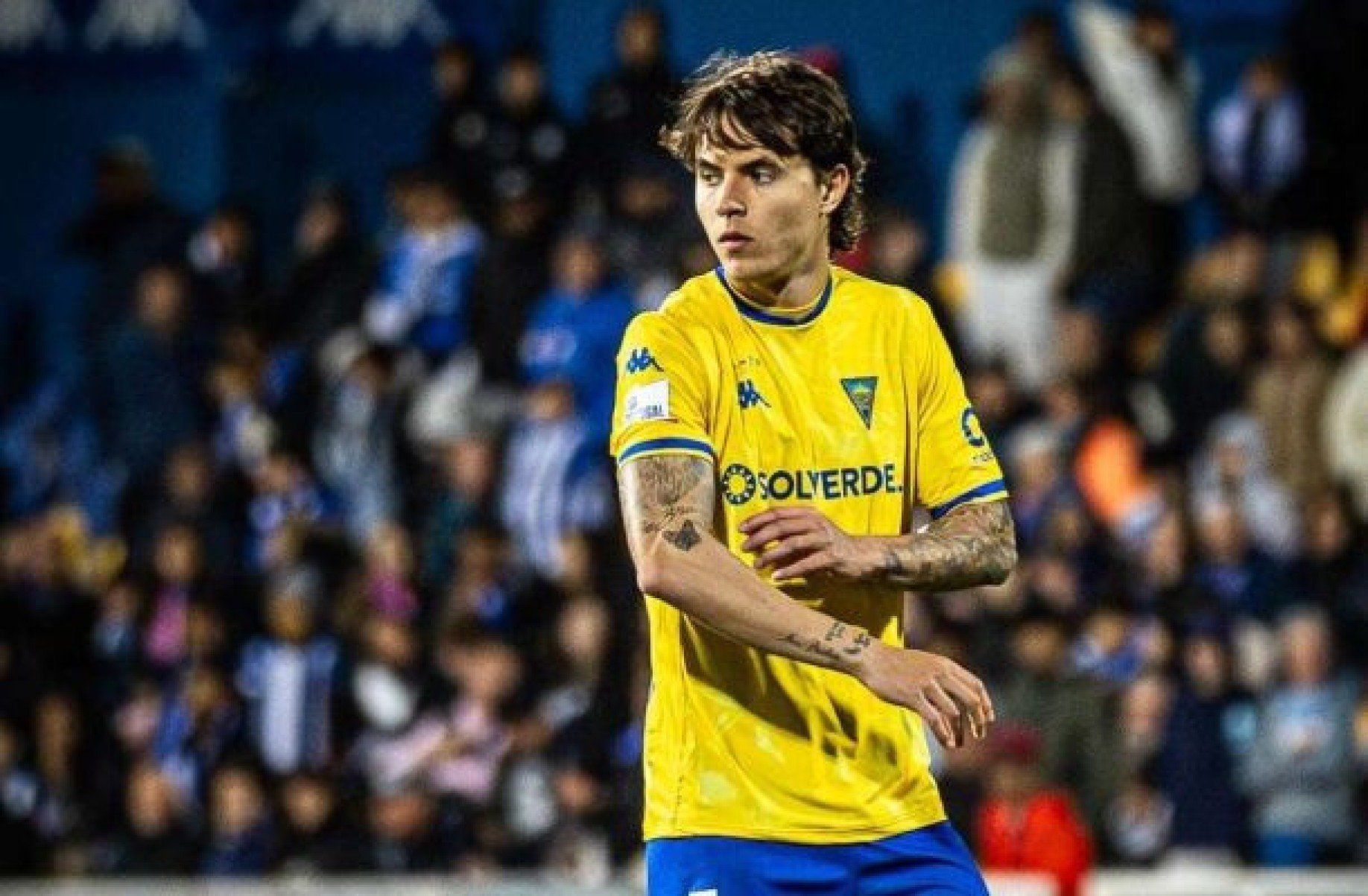 Clube grego demonstra interesse em contratar meia do Santos