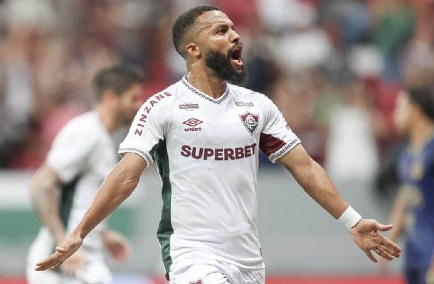 Samuel Xavier relembra duelo com o City e cita aprendizado do Fluminense