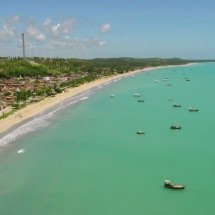 5 cidades para quem busca sossego com baixo custo de vida -  Leo Caldas/Divulgacao. Vista da praia no Resort Salinas do Maragogi