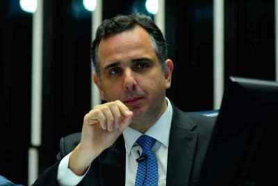 Senador discursou em inauguração de ala hospitalar fazendo uma defesa ao trabalho dos profissionais de saúde -  (crédito: GERALDO MAGELA/AGÊNCIA SENADO)