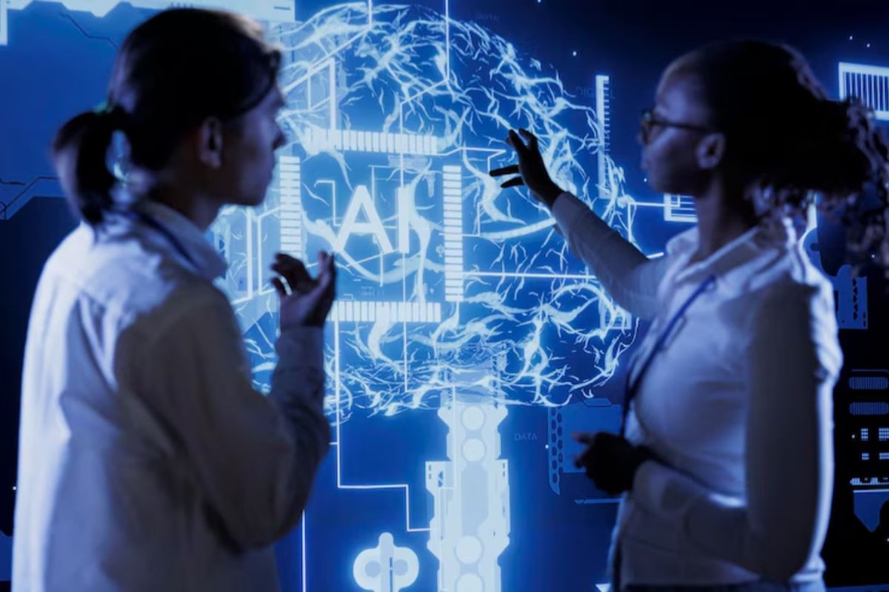 Profissionais de áreas como marketing, programação e atendimento já utilizam ferramentas de IA no dia a dia Profissionais de áreas como marketing, programação e atendimento já utilizam ferramentas de IA no dia a dia