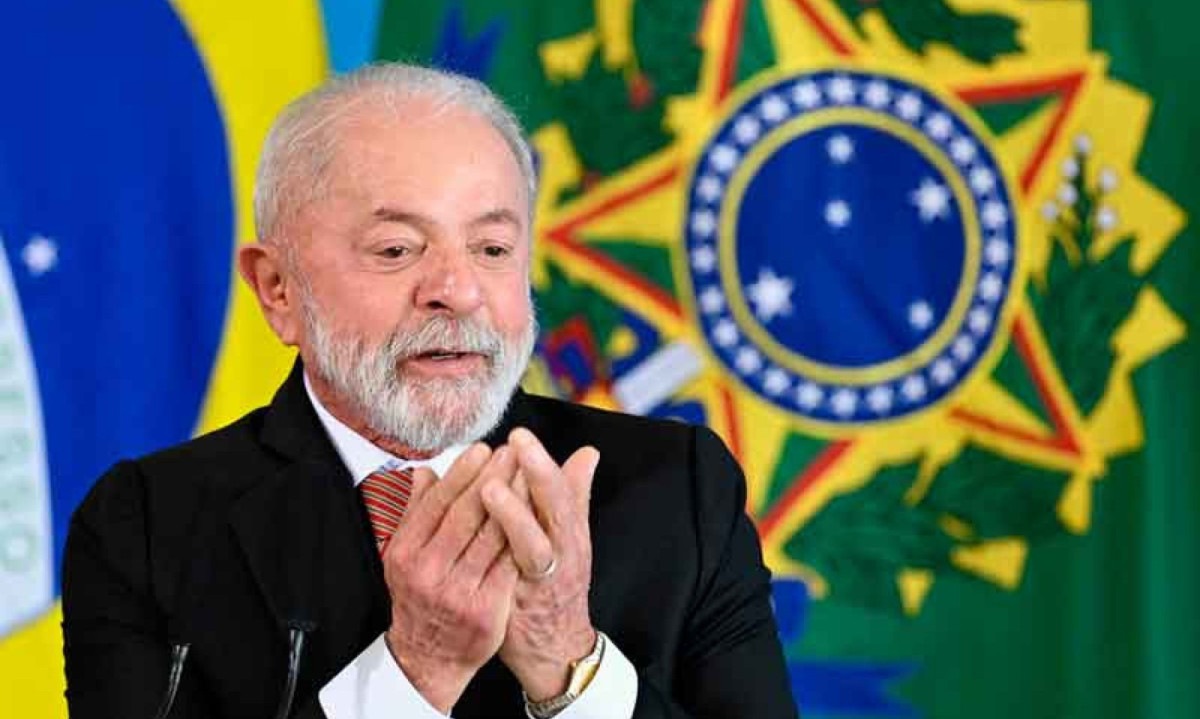 Lula disse novamente que pretende disputar a reeleição em 2026
 -  (crédito: EVARISTO SÁ/AFP)