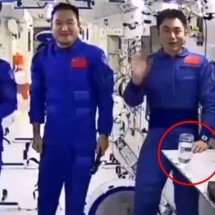 Copo com água alimenta teoria da conspiração sobre estação espacial - Reprodução / X
