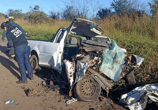 Casal morre em acidente com dois veículos na BR-365, em Minas