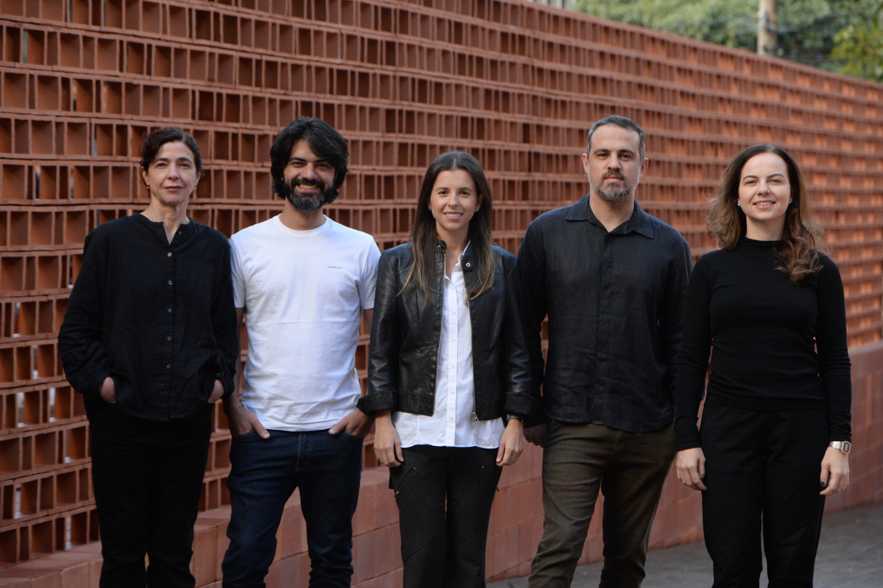 Da esquerda para a direita: Paula Bonomi, Jorge Ferreira, Isadora Saldanha, Guilherme Furtado e Gabriella  Guimaraes       