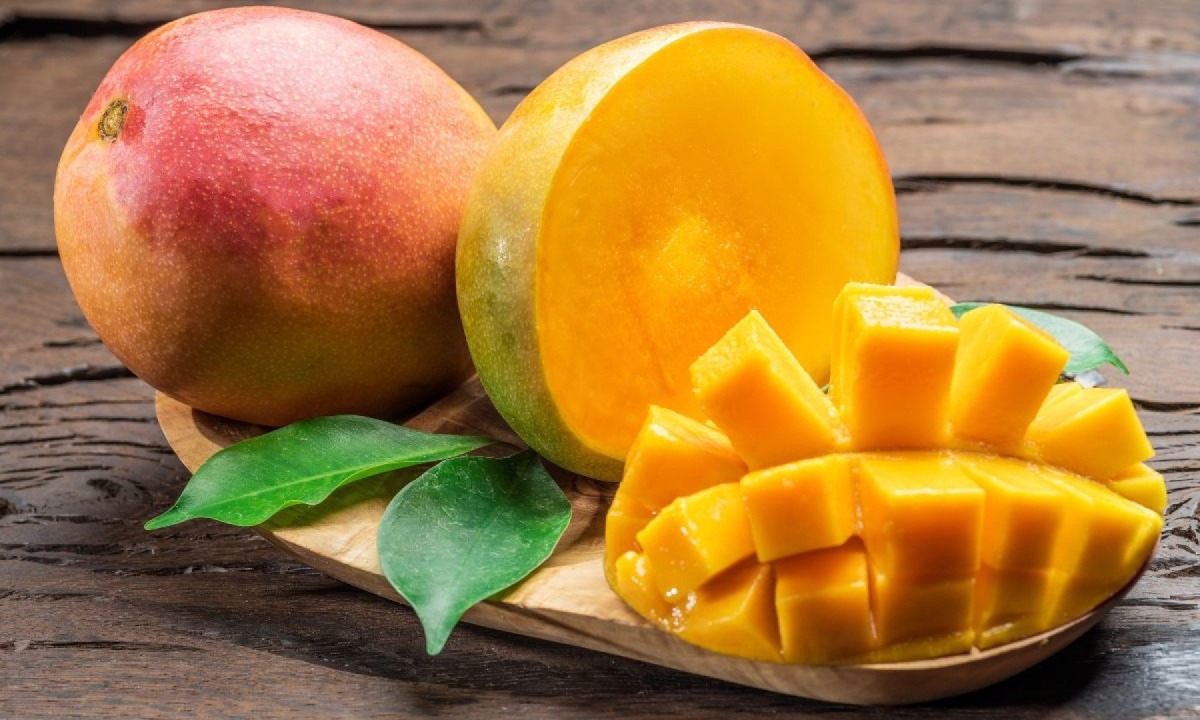 Poucas frutas são tão doces e tropicais quanto a manga Frutas