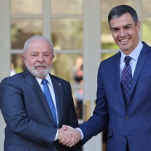Polícia da Espanha expõe ladroagem de políticos com lavagem no Brasil - Thomas Coex/AFP