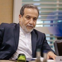 Irã só retomará negociações se Israel parar ofensiva militar, diz chanceler -  AFP