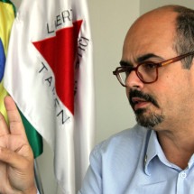 ‘Nem a Uemg confia no governo Lula’, provoca Mateus Simões