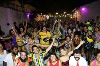 Bloco de carnaval que não aconteceu recebe multa da PBH e faz vaquinha