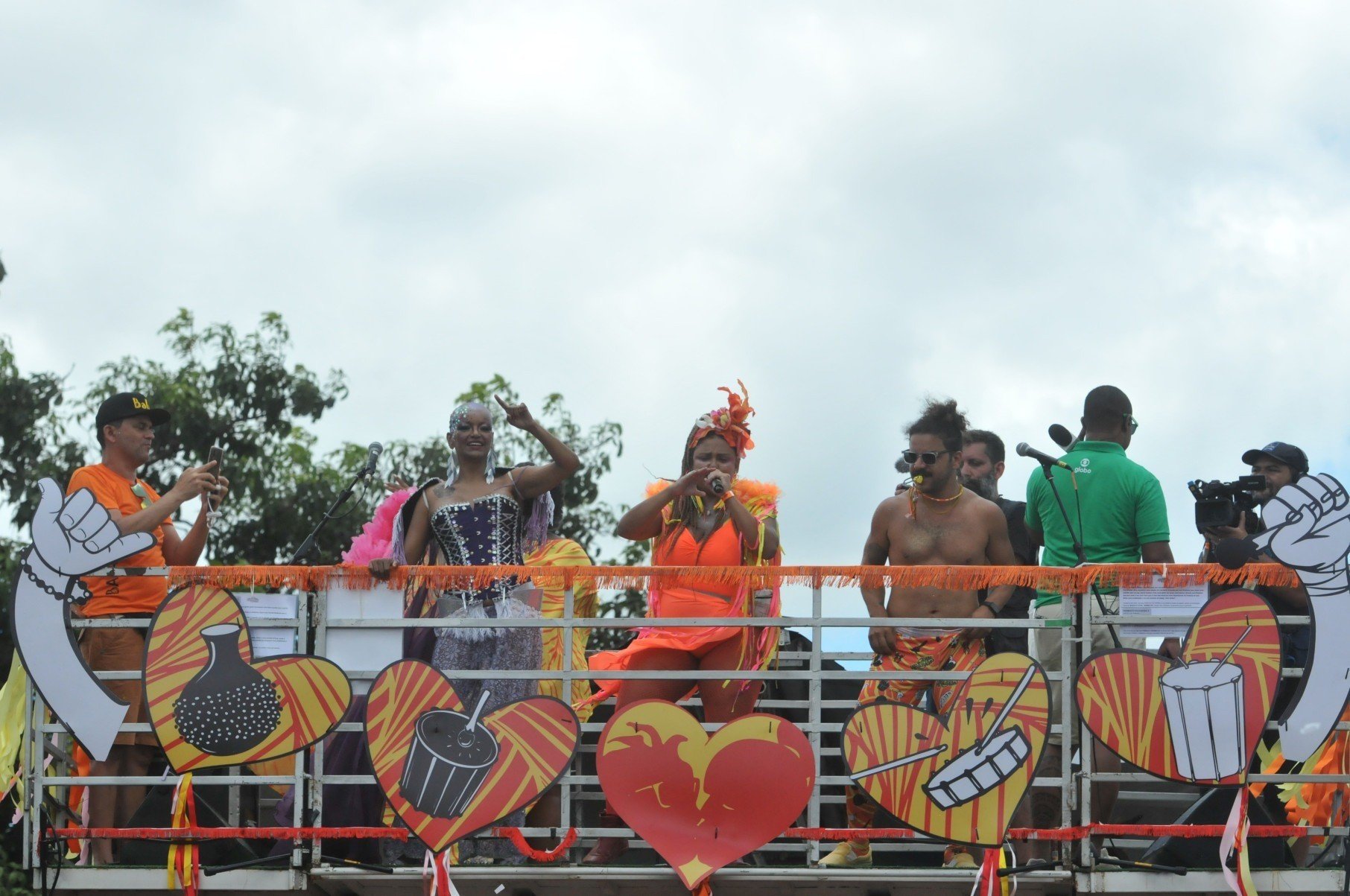 Em 2023, Cris Gil foi homenageada pelo bloco Havayanas Usadas, que desfilou na Avenida dos Andradas -Gladyston Rodrigues /EM/D.A Press